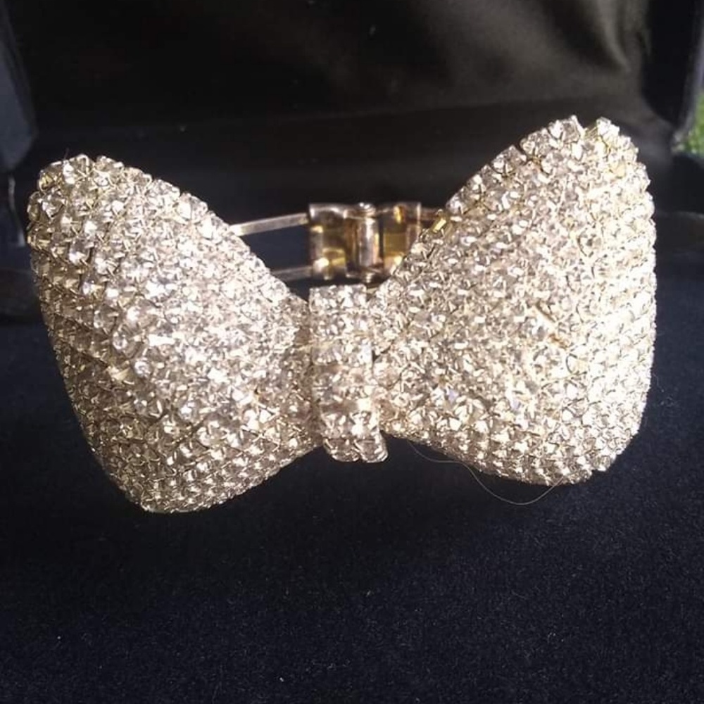 Bow bracelet